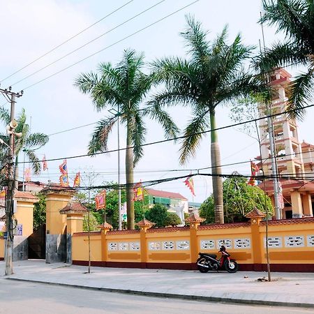 Sunflower Hotel นิญบิ่ญ ภายนอก รูปภาพ