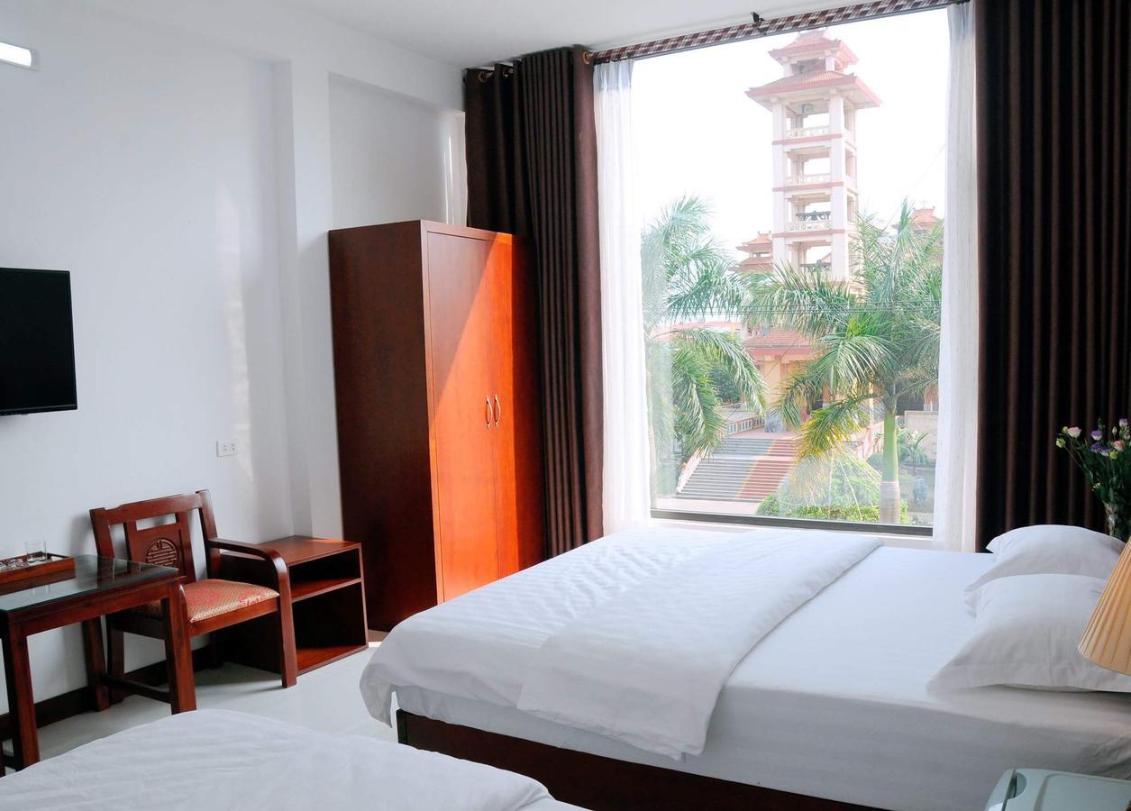 Sunflower Hotel นิญบิ่ญ ภายนอก รูปภาพ